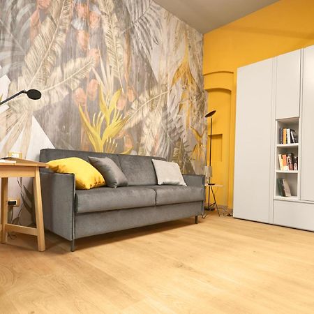 Central And Comfy Apartment Free Netflix And Disney Plus Болоня Екстериор снимка