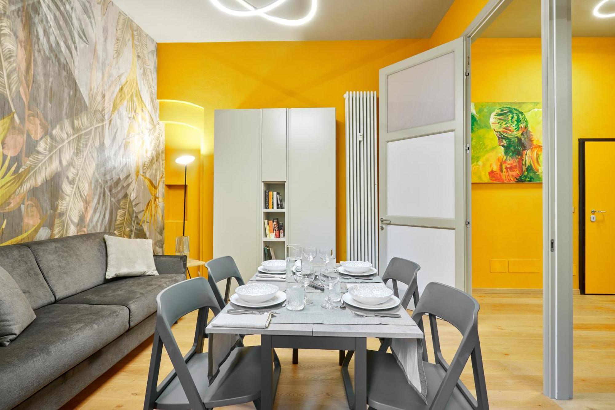 Central And Comfy Apartment Free Netflix And Disney Plus Болоня Екстериор снимка